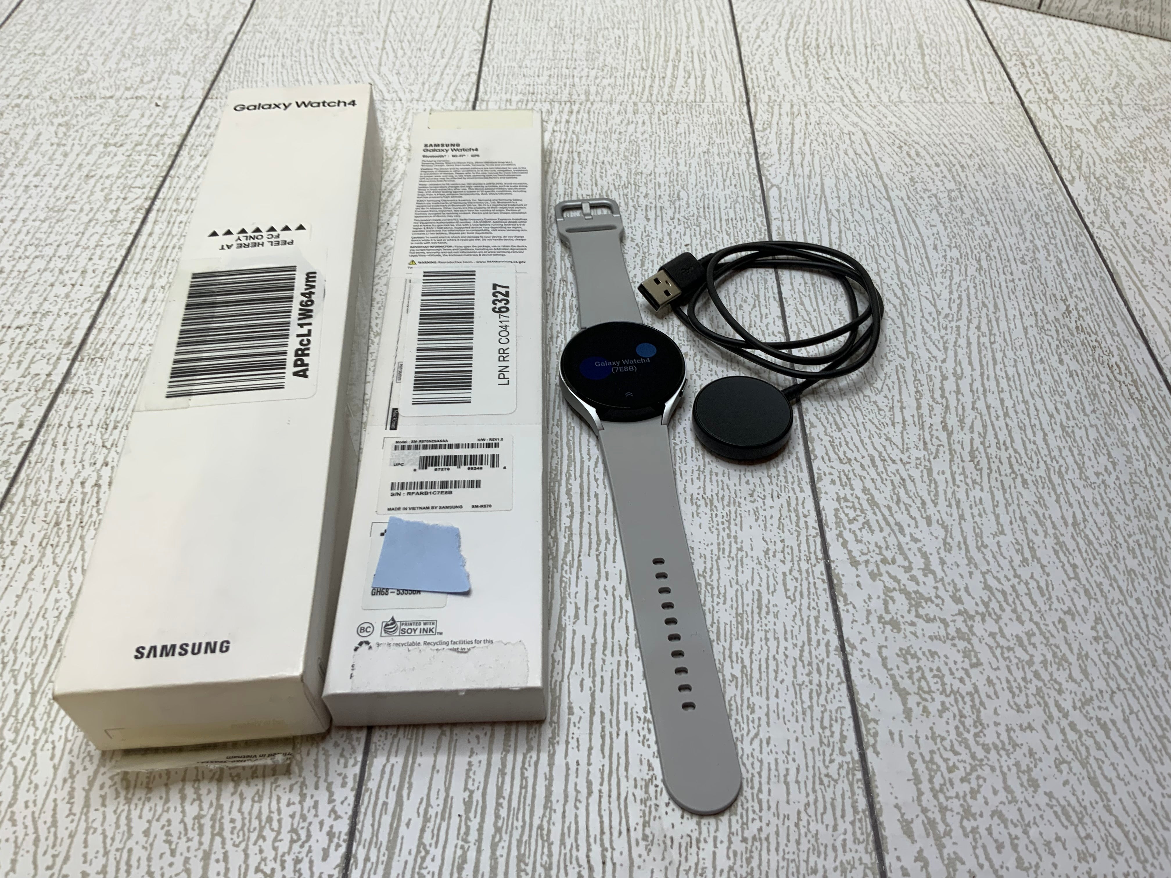 SAMSUNG Galaxy Watch 4 44mm Smartwatch with ECG Monitor Tracker for Health (7923736346862)